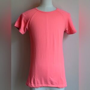 Athleta Girl Short Sleeve Performance Tee SIZE L